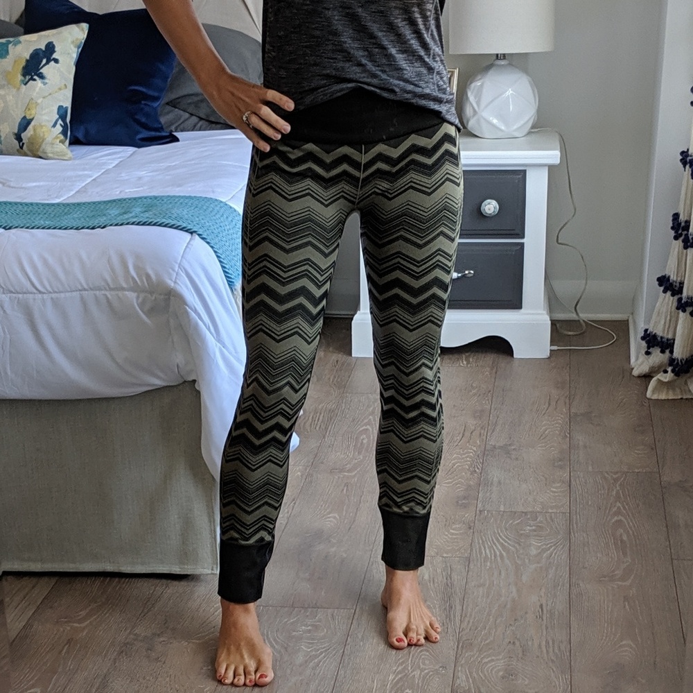 Lululemon ebb to street pants